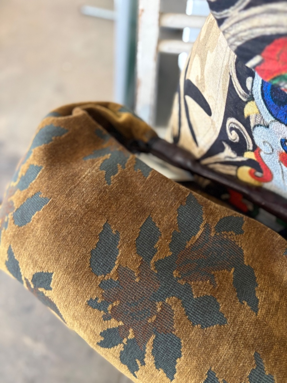 Campomaggi Atena Floral Velvet Jacquard and Leather Bag in Giallo & Moro - Picture 7 of 9